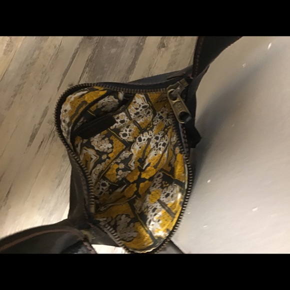 Genuine Ugg Bag. - Picture 4 of 9